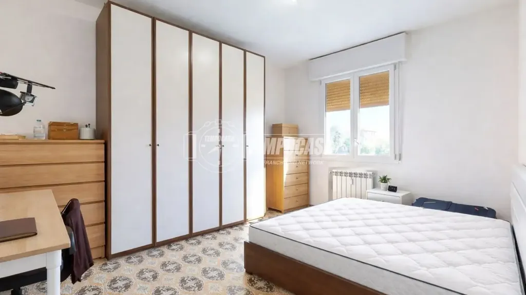 Magamistoad - Rear-Facing Apartment with Balcony in Carpi