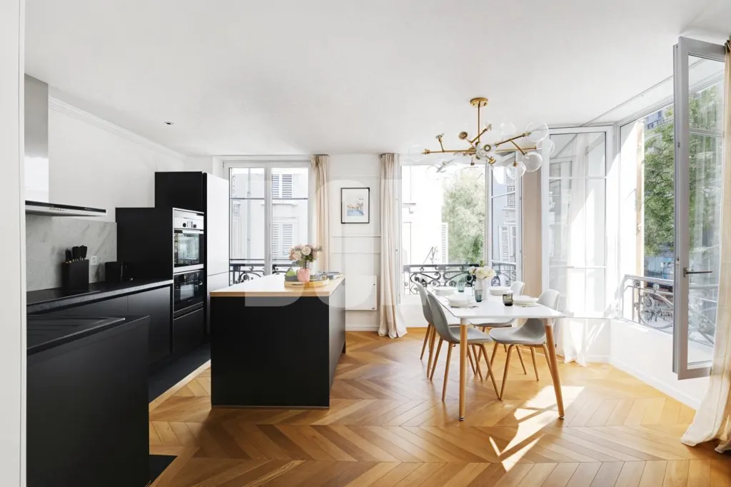 Cuisine - Appartement Lumineux en Exclusivité, Enfants Rouges, Paris