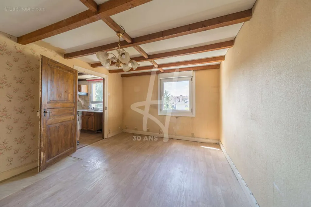 Toad - Apartment with Potential in Metz Plantières