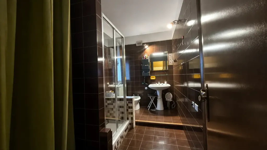 Vannitoad - Bright Apartment with Terrace in Gubbio