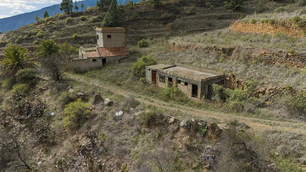 Välivaade - Rustic Property with Restoration Potential in Arafo
