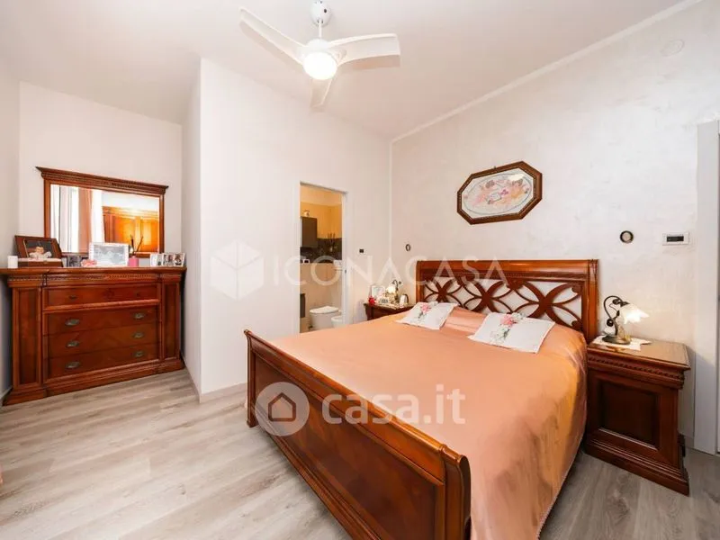 Chambres - Trilocale with Balcony in Bologna