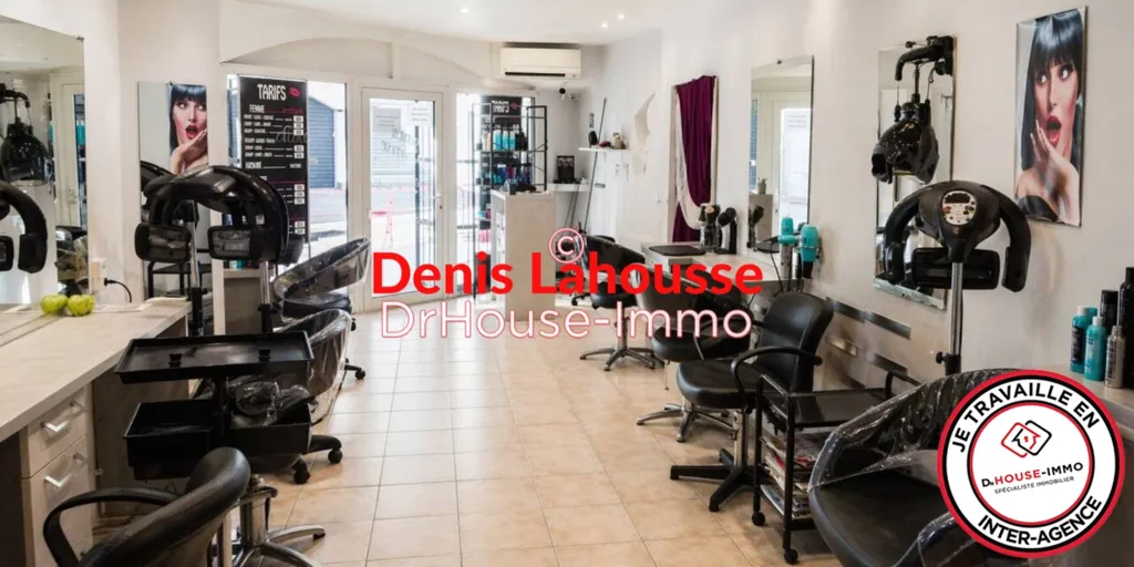 Pièces - Salon de Coiffure Rénové avec Parking à Cap d'Agde
