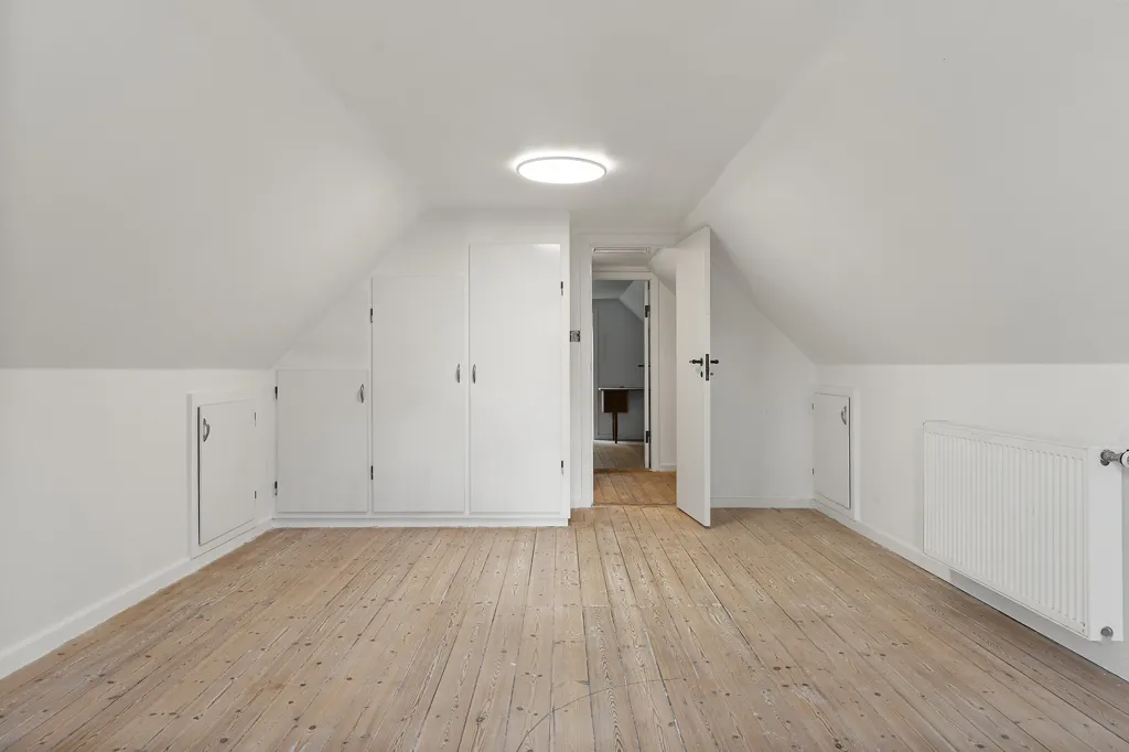 Pièces - Renovated Villa with Garden in Auderød