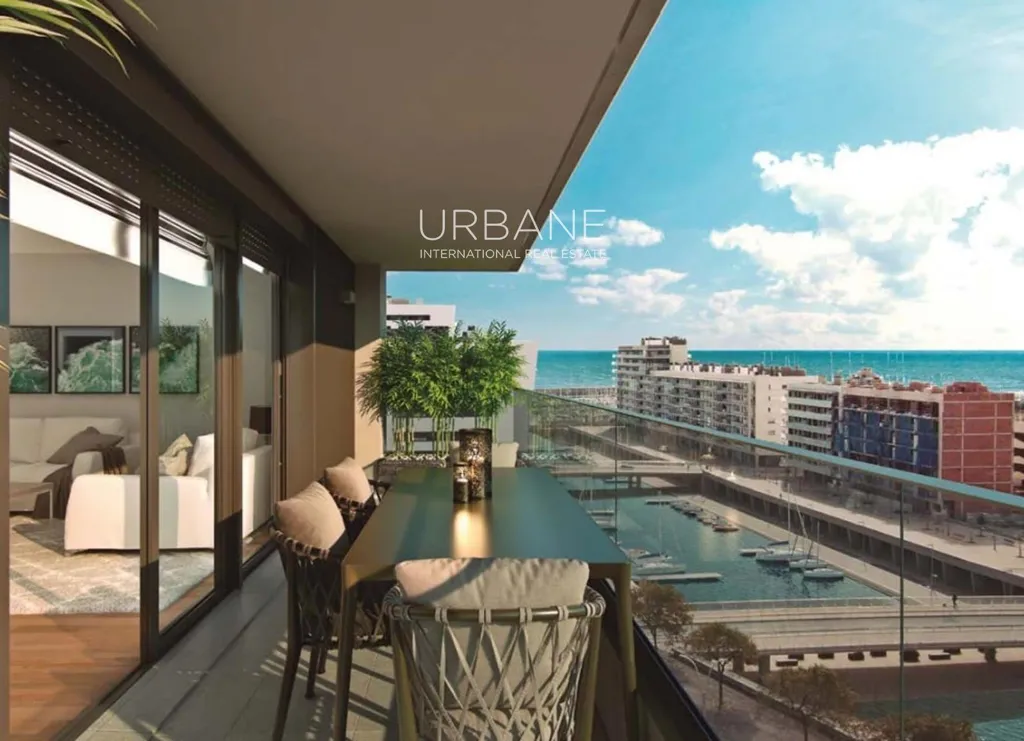 Terrace - Modern Flat with Rooftop Pool in Badalona
