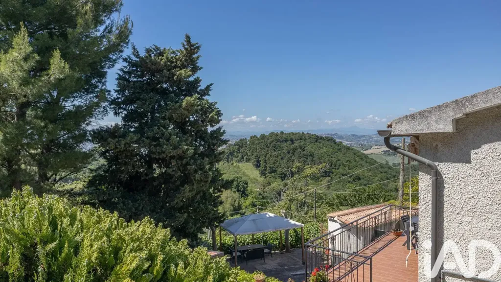 Jardin - Rustic Villa with Panoramic Views in Massignano