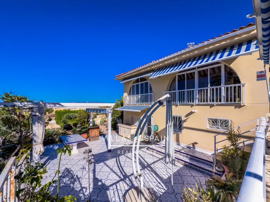 Terrazza - Villa with Golf Course Views in Ciudad Quesada