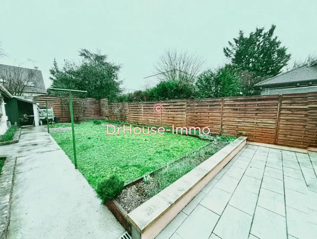 Aed - 6-Piece House with Garden in Limay