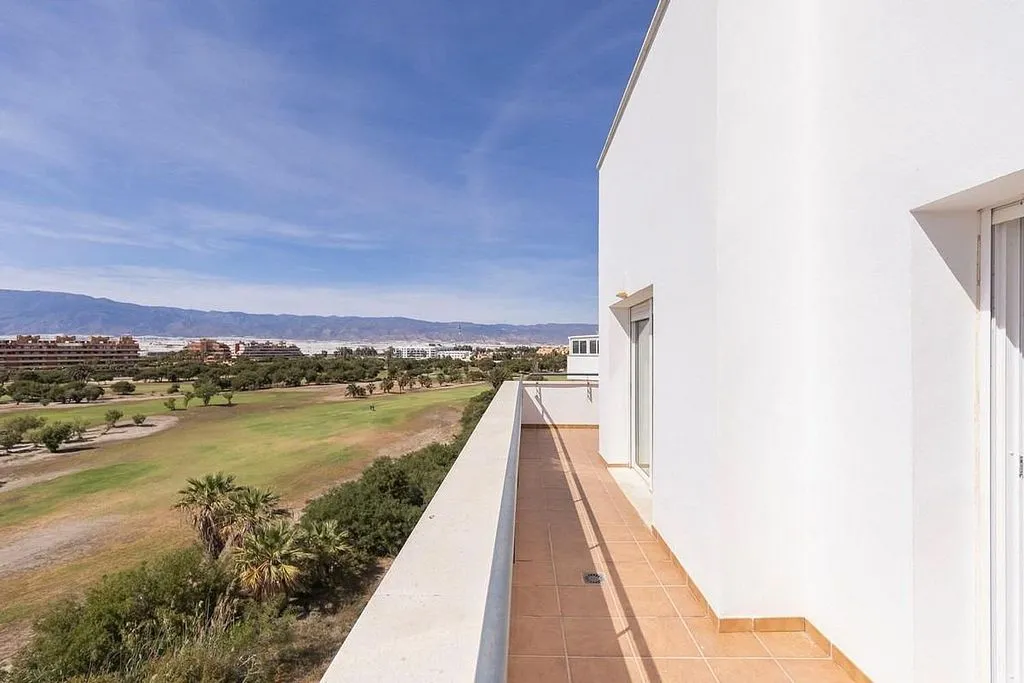 Rõdu - Penthouse with Pool in Playa Serena
