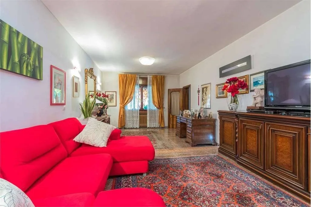 Luxury Villa with Workshop in Vazzola