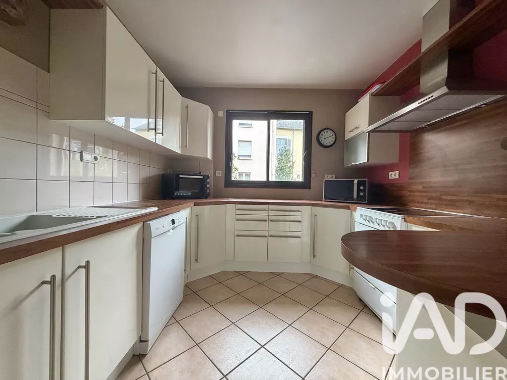 Köök - Spacious Apartment with Terrace in Limoges Centre