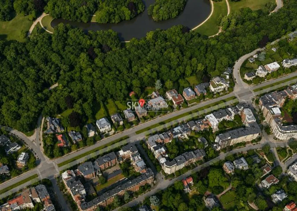 Vue aérienne - Penthouse 3 Façades avec Cave et Garage derrière le Bois de la Cambre