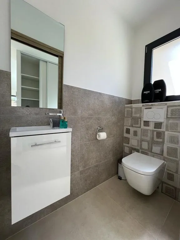 Vannitoad - Modern Villa with Pool in Perpignan