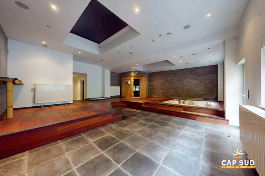 Living Room - Characterful Building with Jacuzzi in Cap Sud