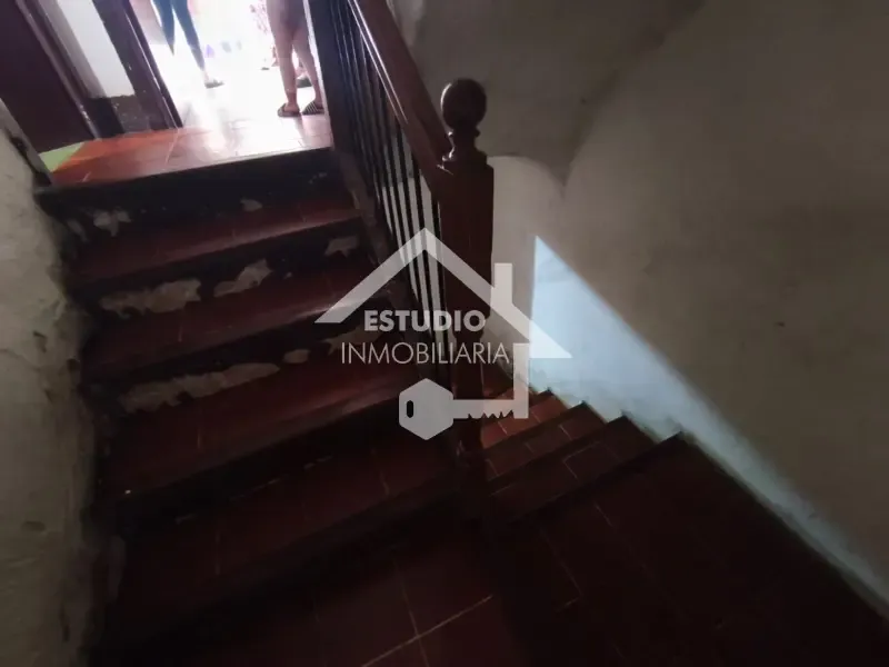 Pièces - House for Renovation with Loft in Mendavia