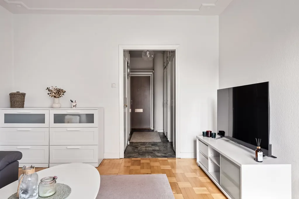 Séjour - Funkis Flat with South-Facing Balcony in Stockholm
