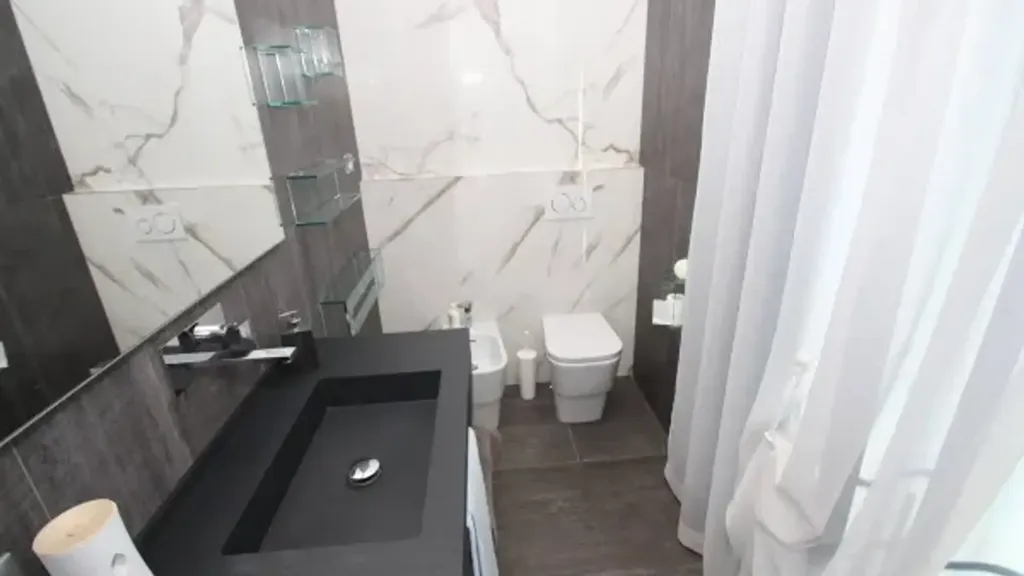 Salles de bain - New Villa with Garden in Buggiano