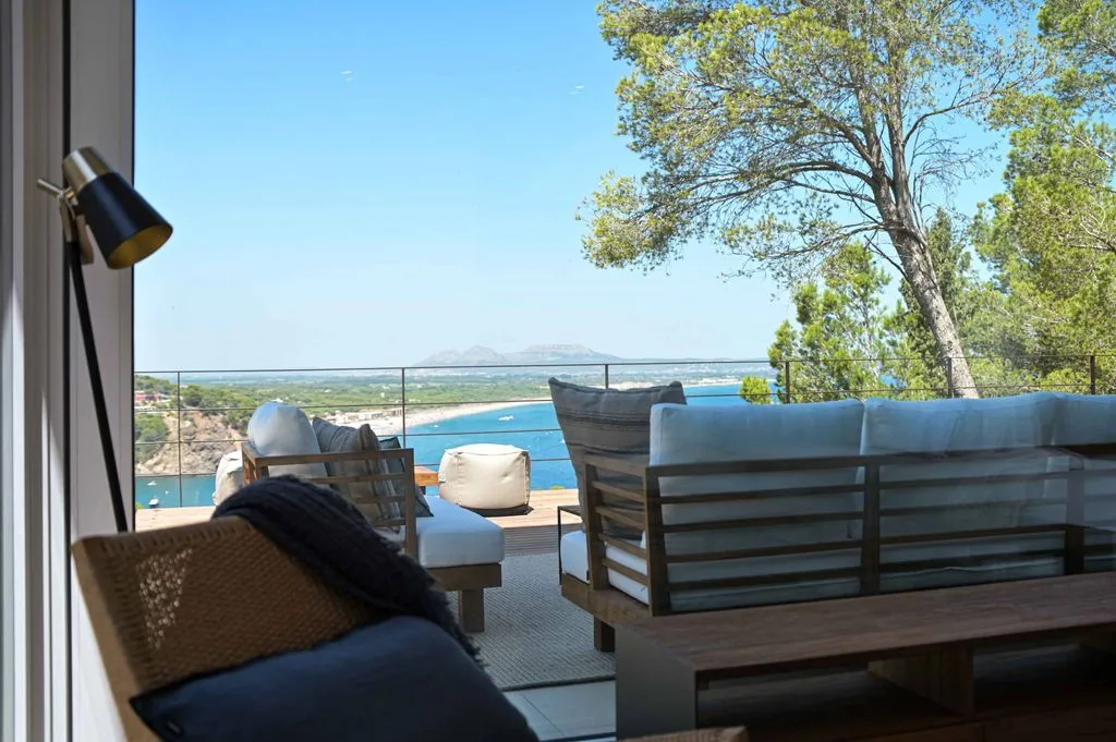 Terrass - Luxury Villa with Sea View in Begur