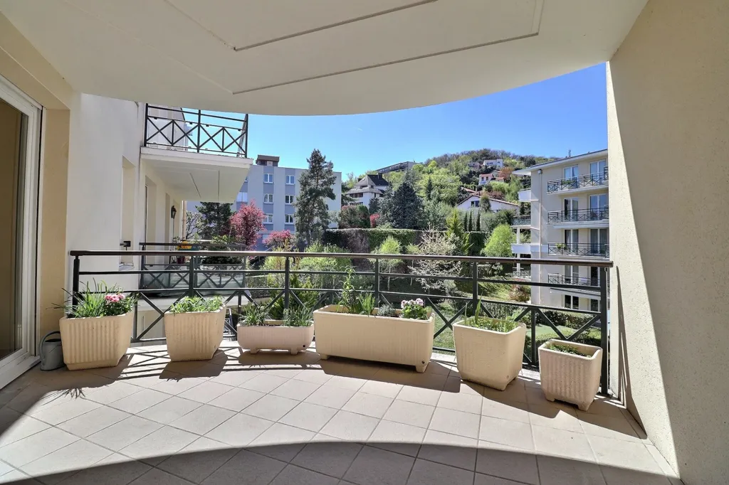 Balcony - Flat with Terrace in Chamalières