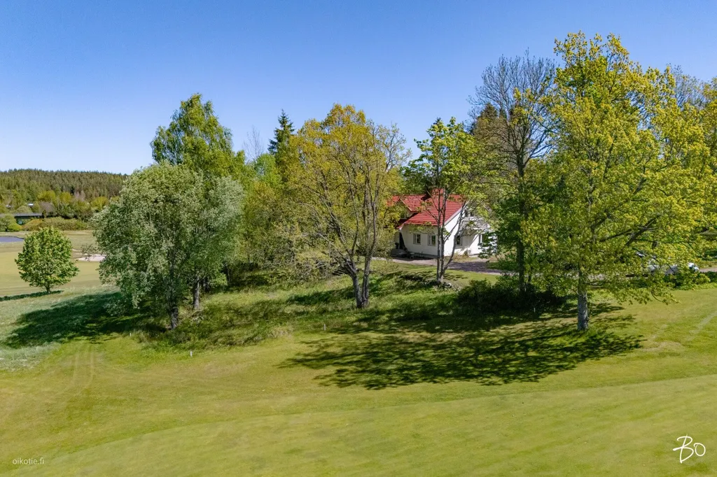 Õhuvaade - Villa with Golf Course View in Raasepori