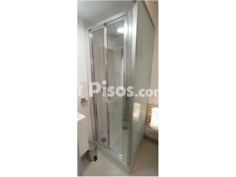 Bagni - 1-Bedroom Flat with Central Heating in Madrid