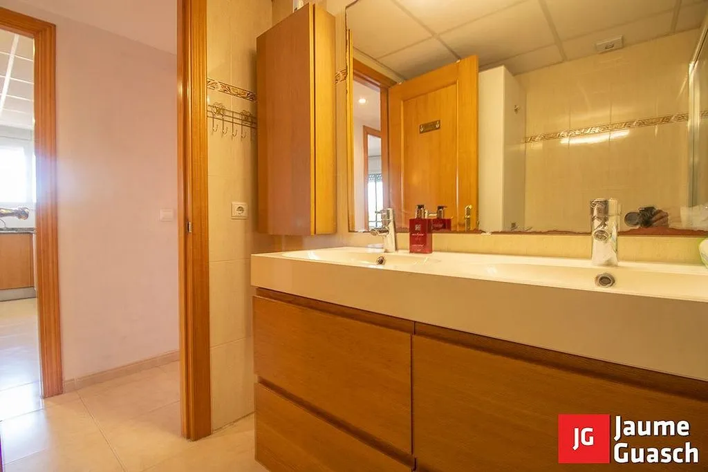 Vannitoad - Apartment with Pool in Centre Torredembarra