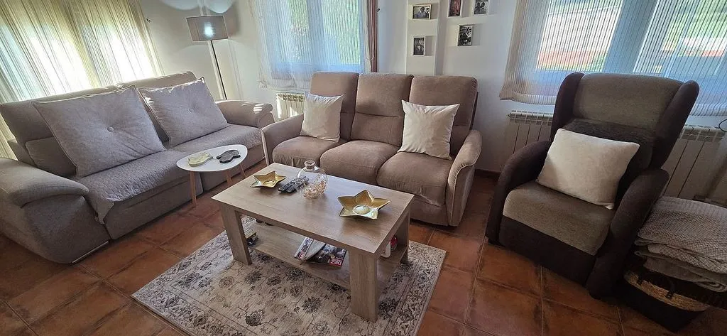 Séjour - Chalet with Pool and Terrace in Tomiño