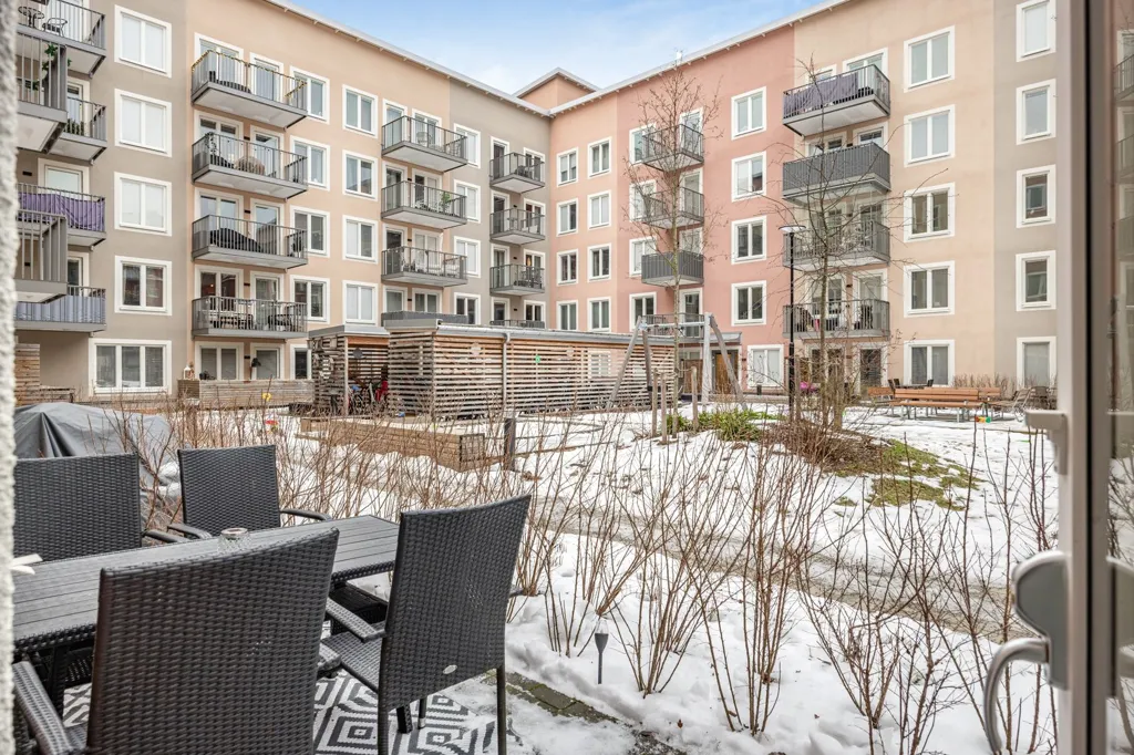 Jardin - Appartement 4 pièces à Täby