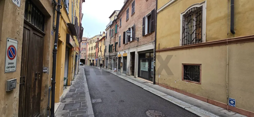 Extérieur - Established Bar in Ferrara's Historic Centre