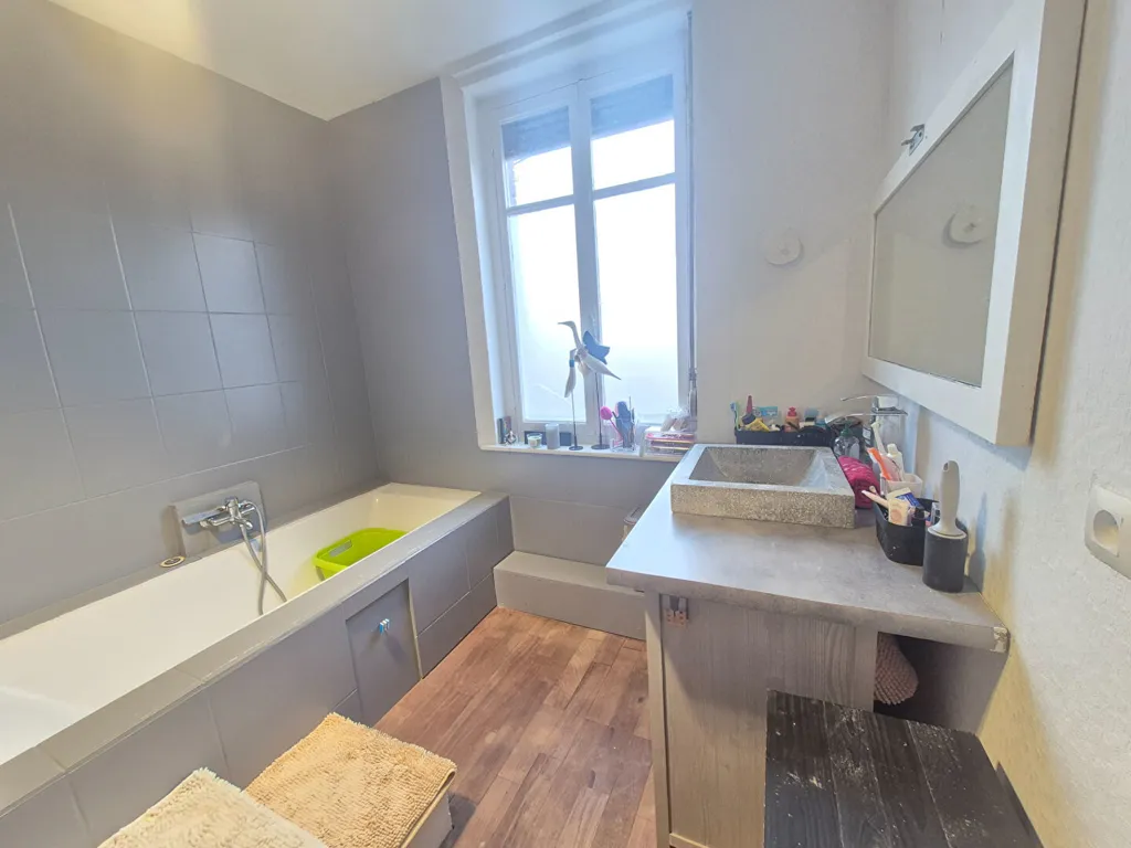 Salles de bain - Maison Individuelle avec Jardin à Rieulay