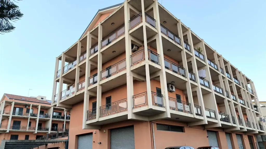 Extérieur - Ground Floor Apartment with Balcony in Messina