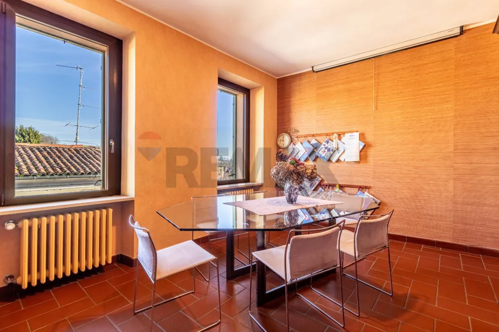Salle à manger - Triplex Villa with Garden in Occhieppo Superiore
