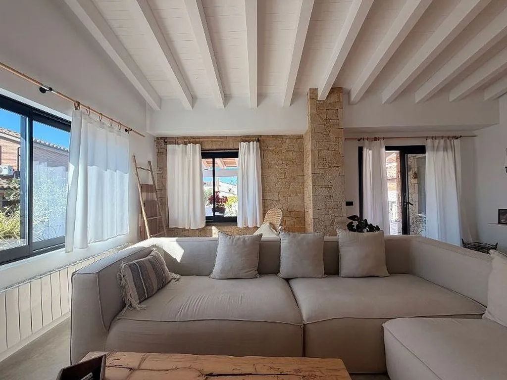 Soggiorno - Chalet with Pool in Vall-Llobrega