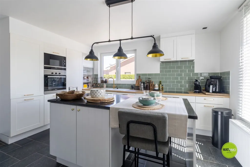 Cucina - Renovated House with Sauna in Olen