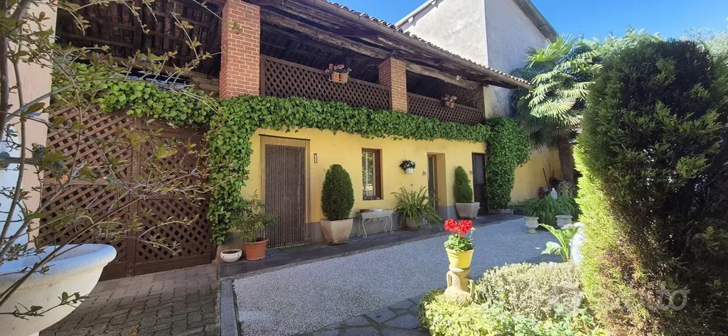 Jardin - Bifamiliar Villa with Private Garden in Frossasco