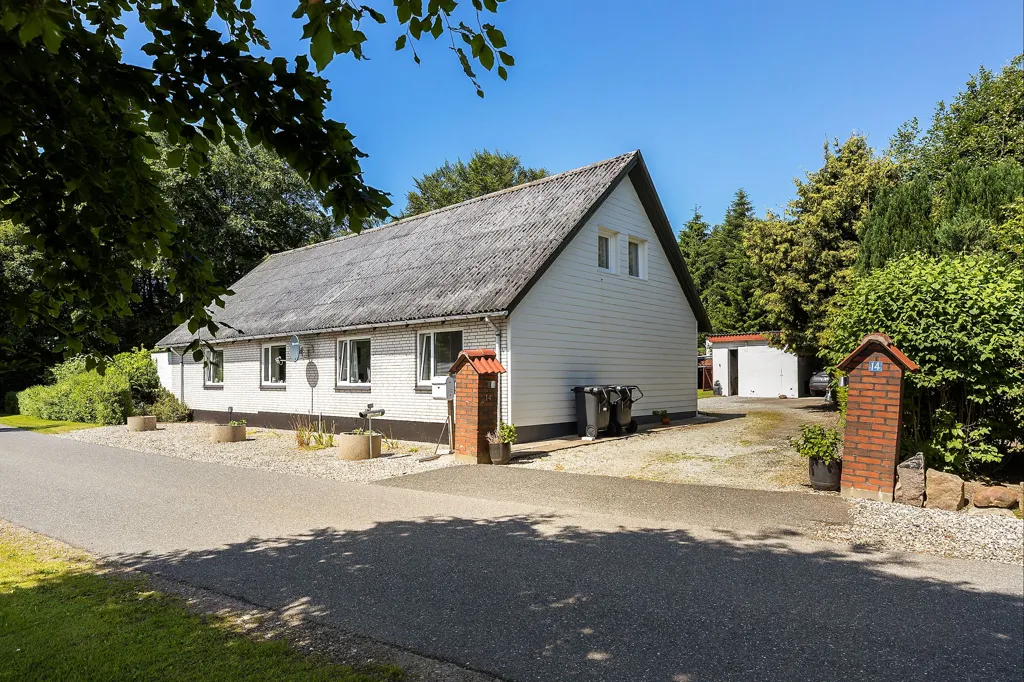Välivaade - Villa with Forest Garden in Hollenstedvej