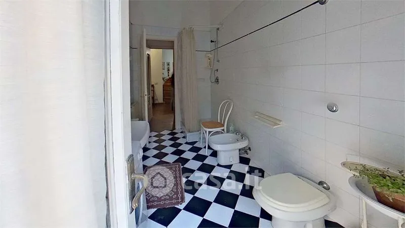 Salles de bain - Spacious Apartment with Balcony in Buti