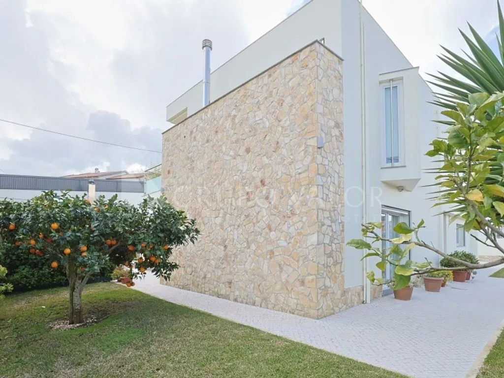 Extérieur - Modern Detached House with Solar Panels in Sintra