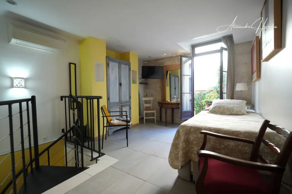 Magamistoad - Historic Maison with Balcony in Uzès