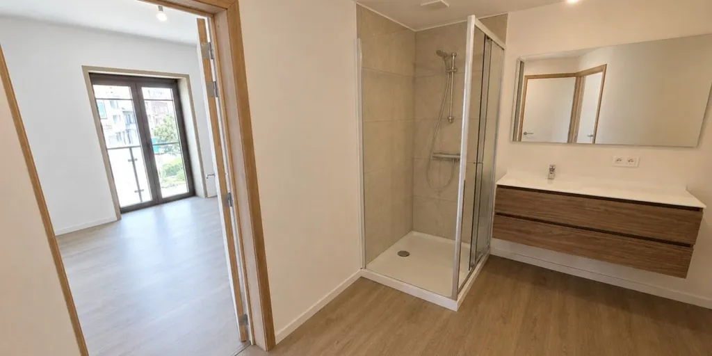 Salles de bain - Appartement énergétique avec terrasse à Kortrijk