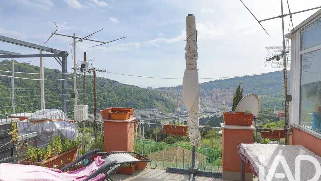 Terrace - Villa with Sea View in Genoa Staglieno