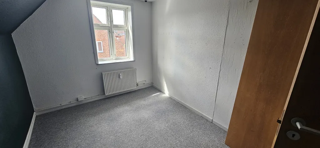 Pièces - Five-Room Flat with Character in Ulstrup