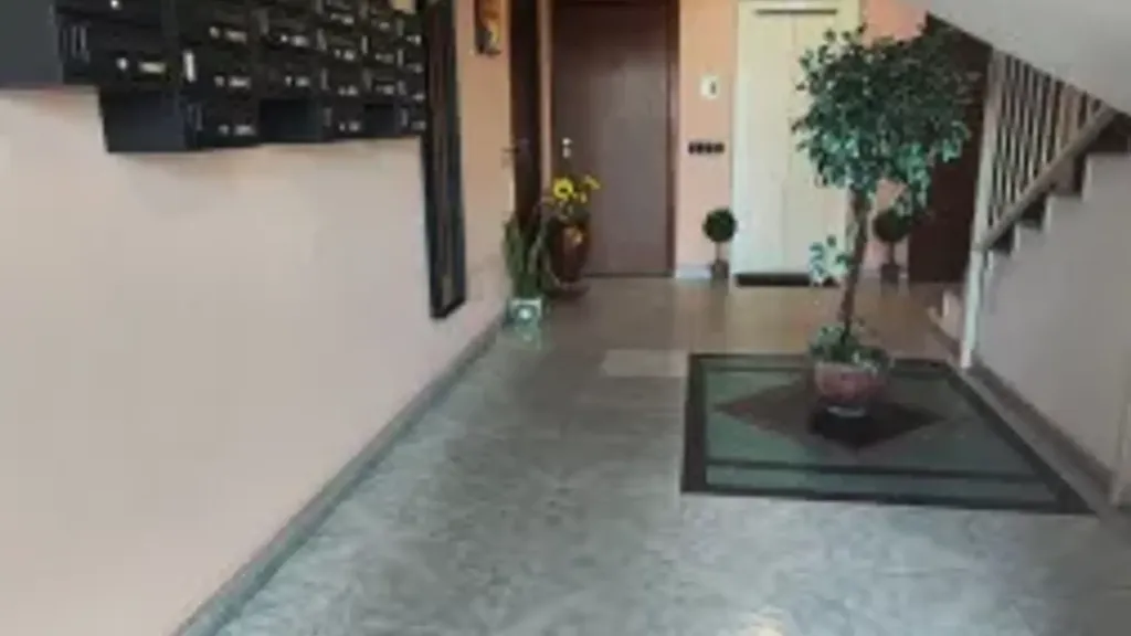 Esik - Rearranged Apartment with Balcony in Messina