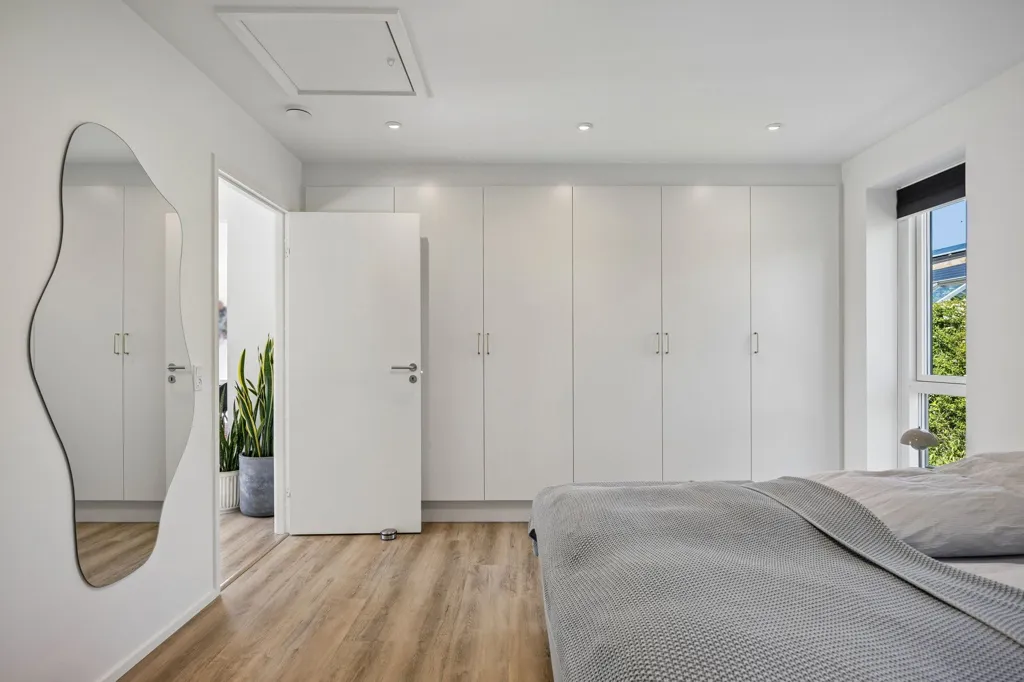 Magamistoad - Contemporary Villa with Garden in Kastrup