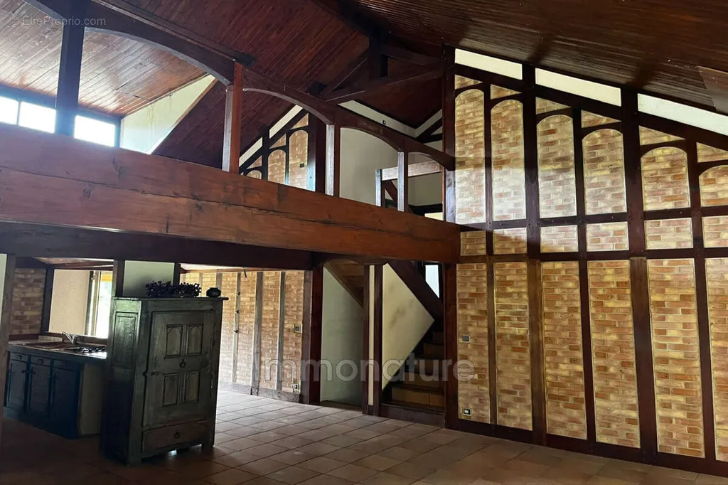 Soggiorno - Villa with Garden in Laroque