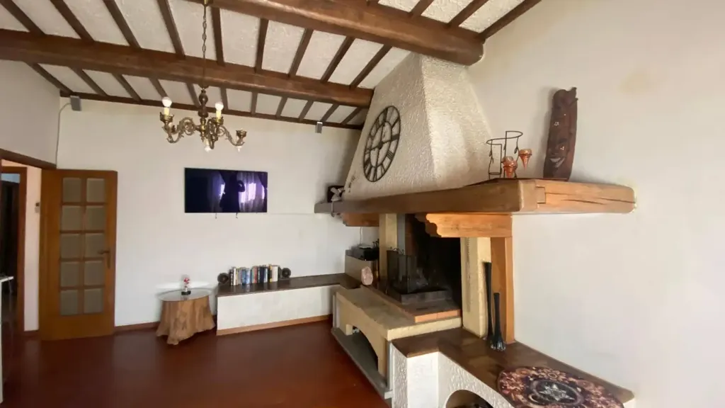 Séjour - Apartment with Balcony in Perignano