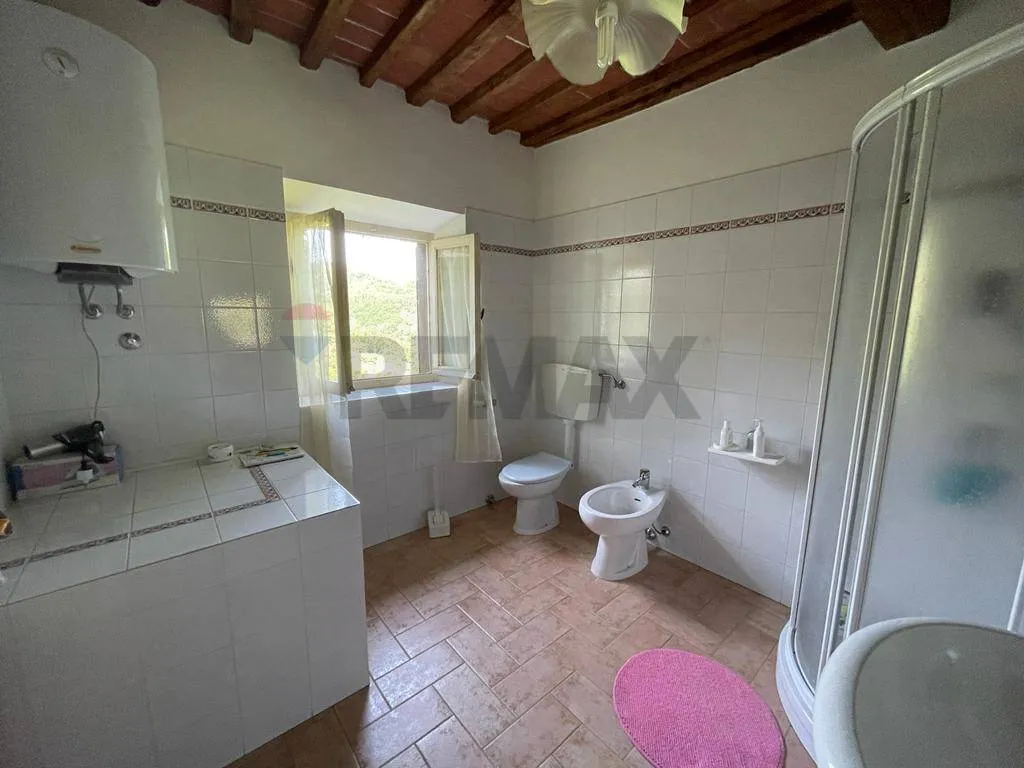Baños - Semi-Independent House in Historic Benabbio