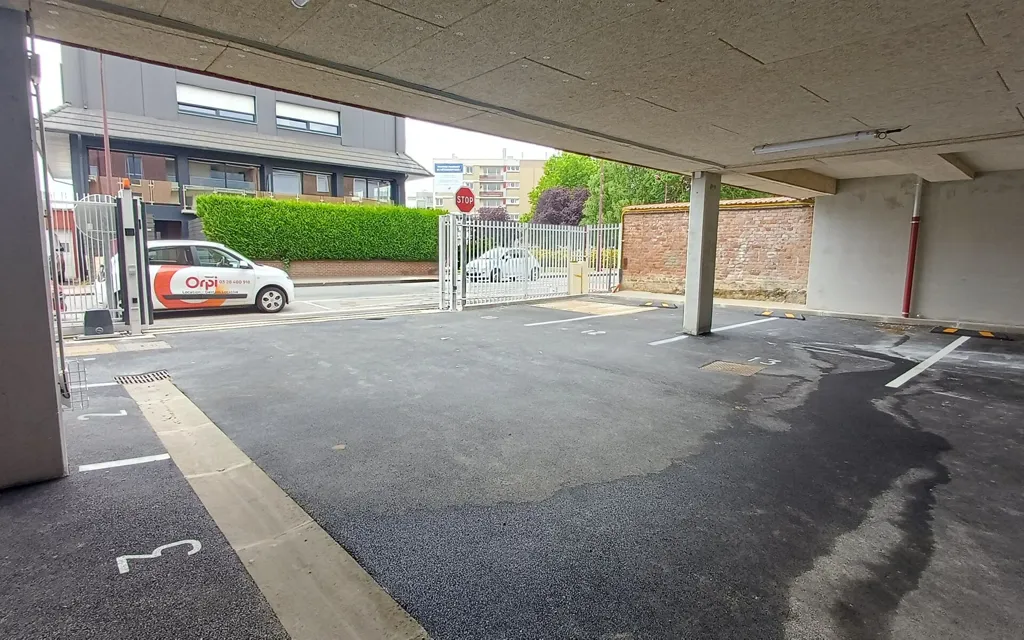 Garage - Appartement neuf avec balcon à Hazebrouck