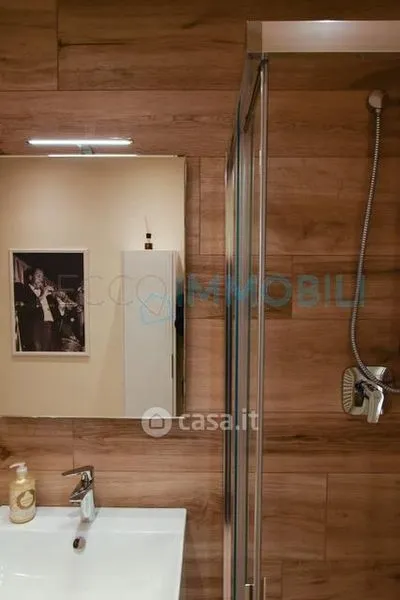 Salles de bain - Fully Furnished Apartment in Lecco Centre