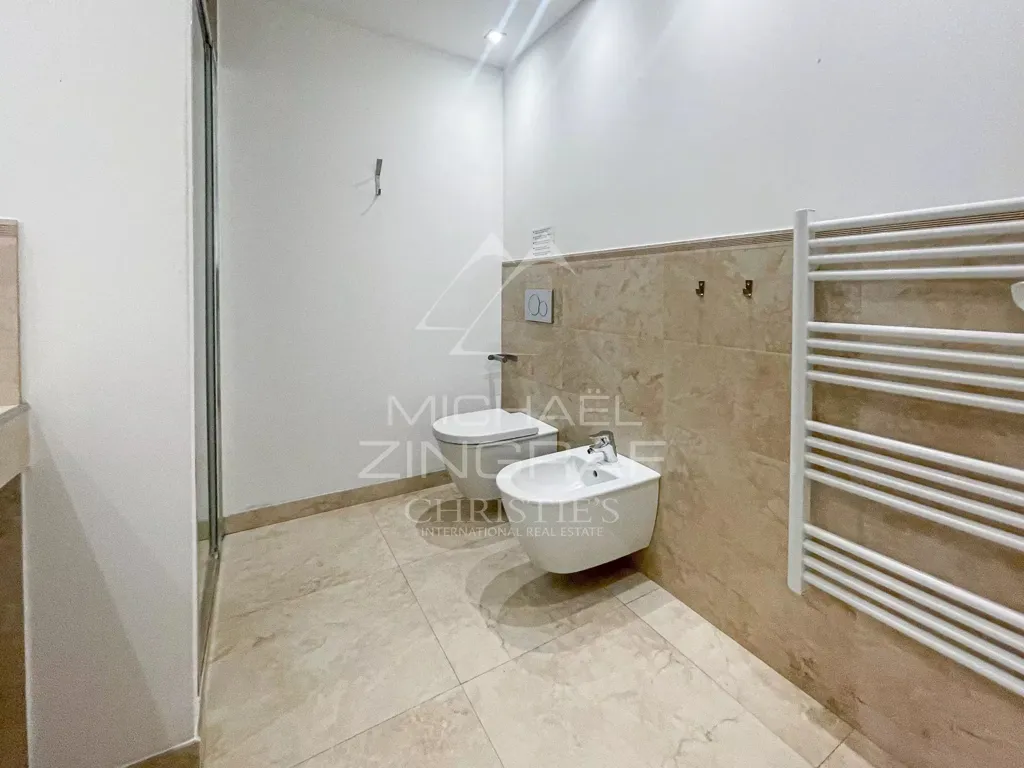 Salles de bain - Appartement T3 Rénové au Centre de Cannes